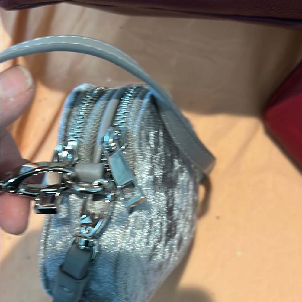 Liz Claiborne Tote Bag with grey velvet Crossbody and red wallet, bundle - Picture 4 of 16